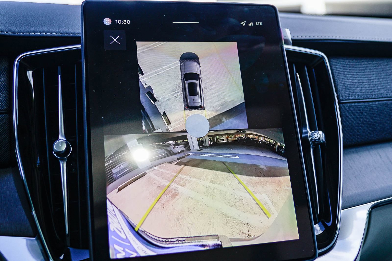 New 2026 Volvo XC90 T8 Ultra w/ Protection Package Premier image 26