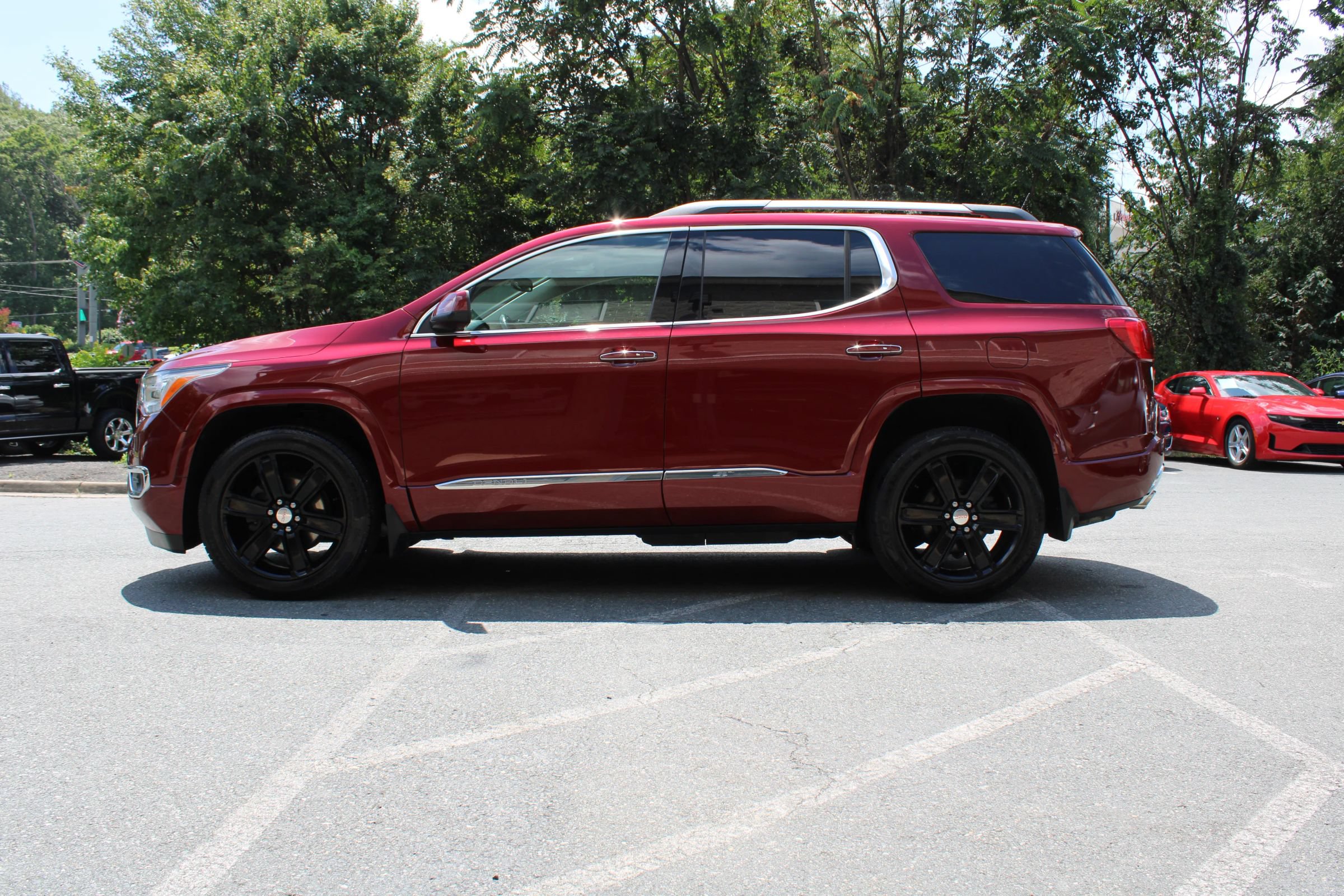 Used 2018 GMC Acadia Denali w/ LPO, Protection Package AWD/4WD image 32