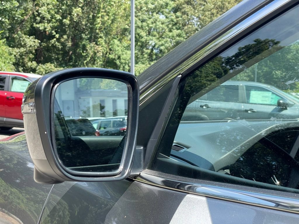 Certified 2021 Nissan Rogue Sport SV AWD/4WD image 31