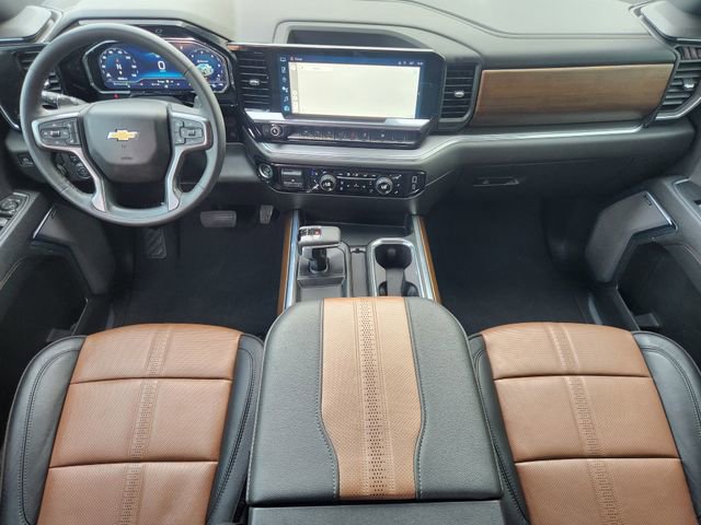 Used 2024 Chevrolet Silverado 1500 High Country w/ Technology Package RWD image 28