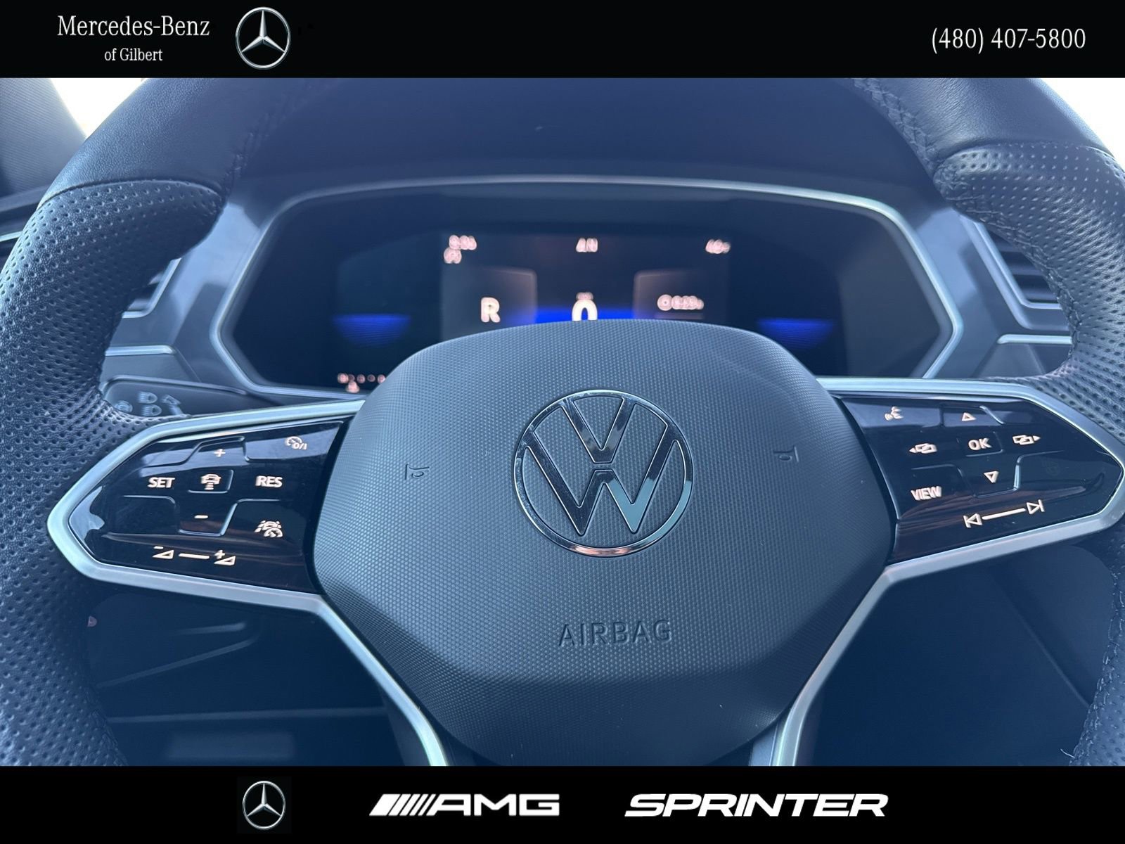 Used 2022 Volkswagen Tiguan SE R-Line image 28