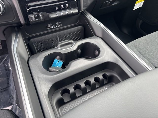 New 2026 RAM 1500 4x4 Crew Cab image 28