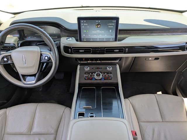 Used 2020 Lincoln Aviator Reserve w/ Equipment Group 201A RWD image 15