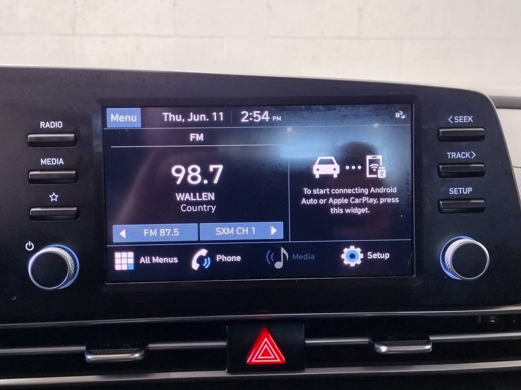 Certified 2023 Hyundai Elantra SEL w/ Preferred Accessory Package FWD image 25