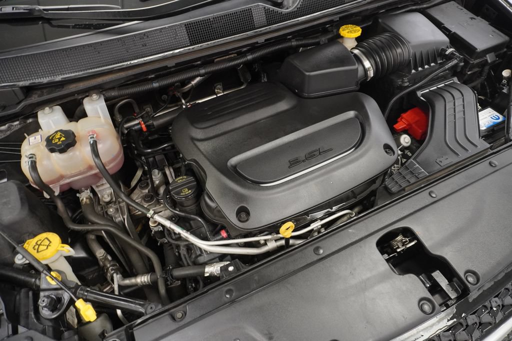 Certified 2021 Chrysler Pacifica Touring-L FWD image 47