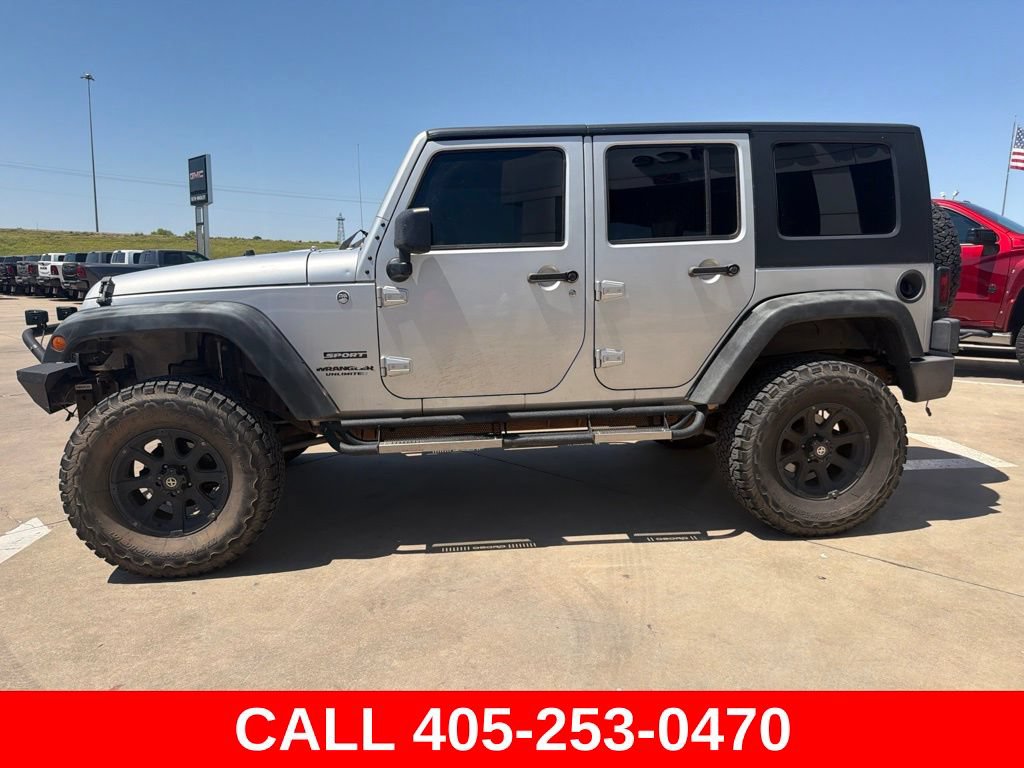 Used 2010 Jeep Wrangler Unlimited Sport AWD/4WD image 5