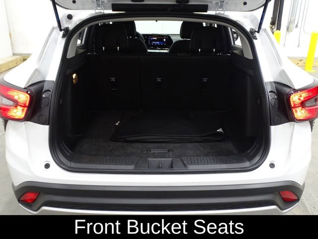Used 2024 Chevrolet Trax LT FWD image 13