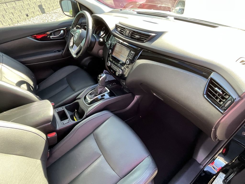 Certified 2022 Nissan Rogue Sport SL w/ Premium Package image 14