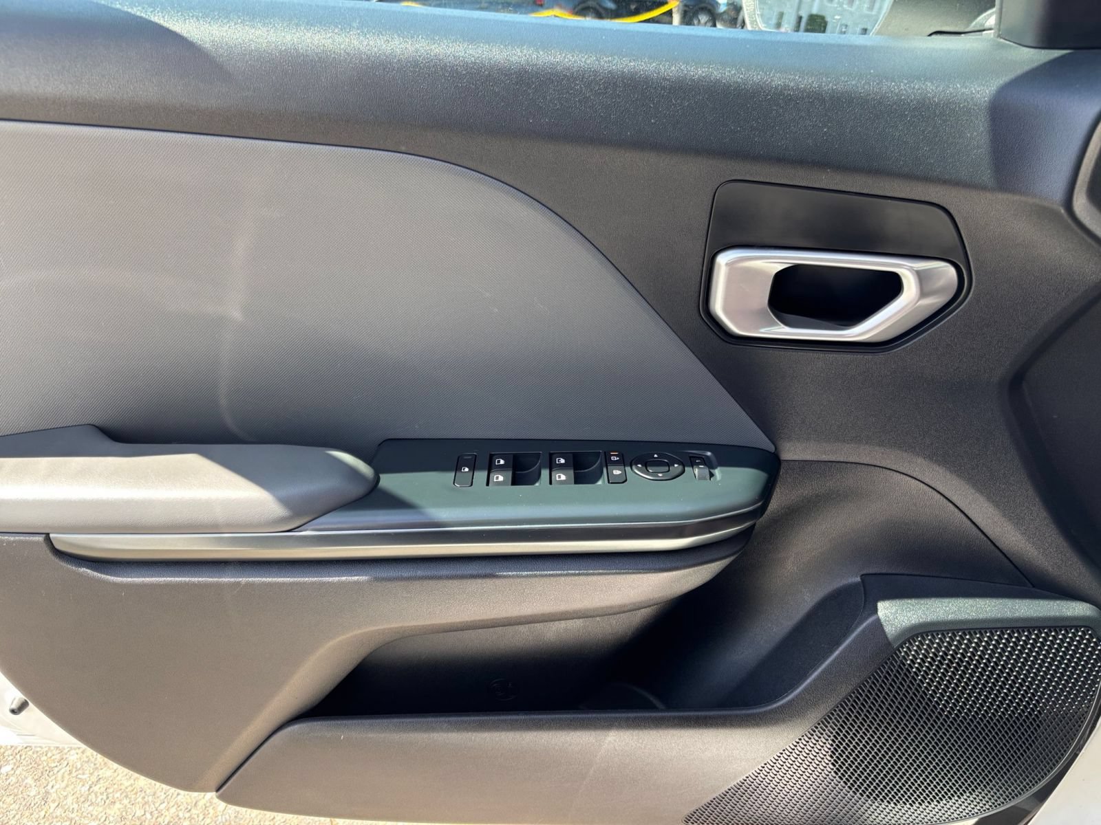 Used 2025 Kia K4 FWD image 18