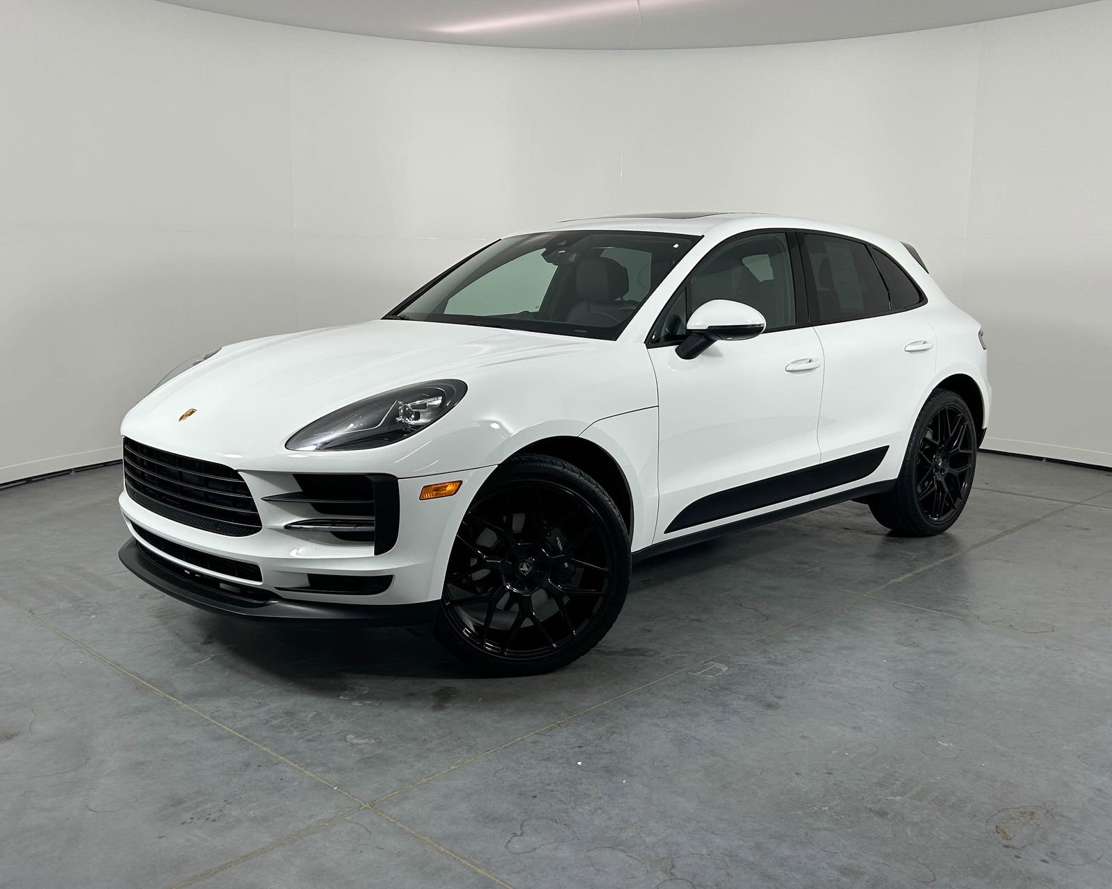 Used 2021 Porsche Macan image 1
