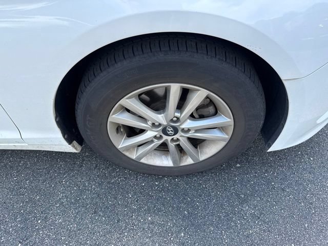 Used 2015 Hyundai Sonata SE FWD image 17