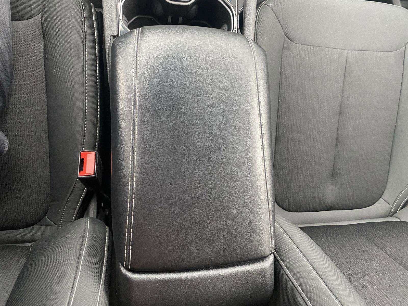 Used 2022 Jeep Grand Cherokee Laredo w/ Luxury Tech Group I image 27