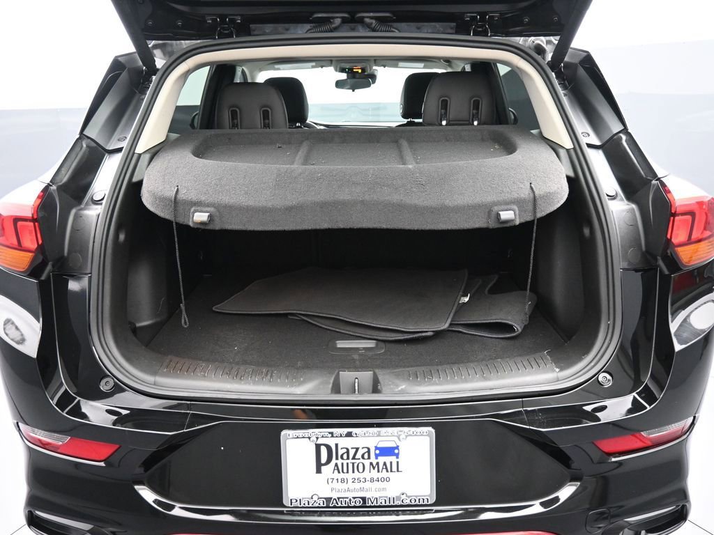 Used 2023 Buick Encore GX Select w/ Sport Touring Package image 21