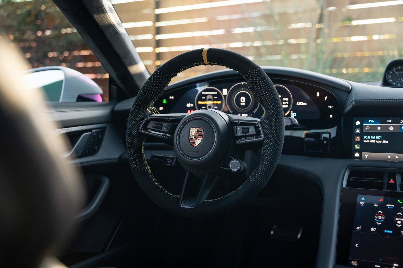 Used 2022 Porsche Taycan Turbo S AWD/4WD image 52