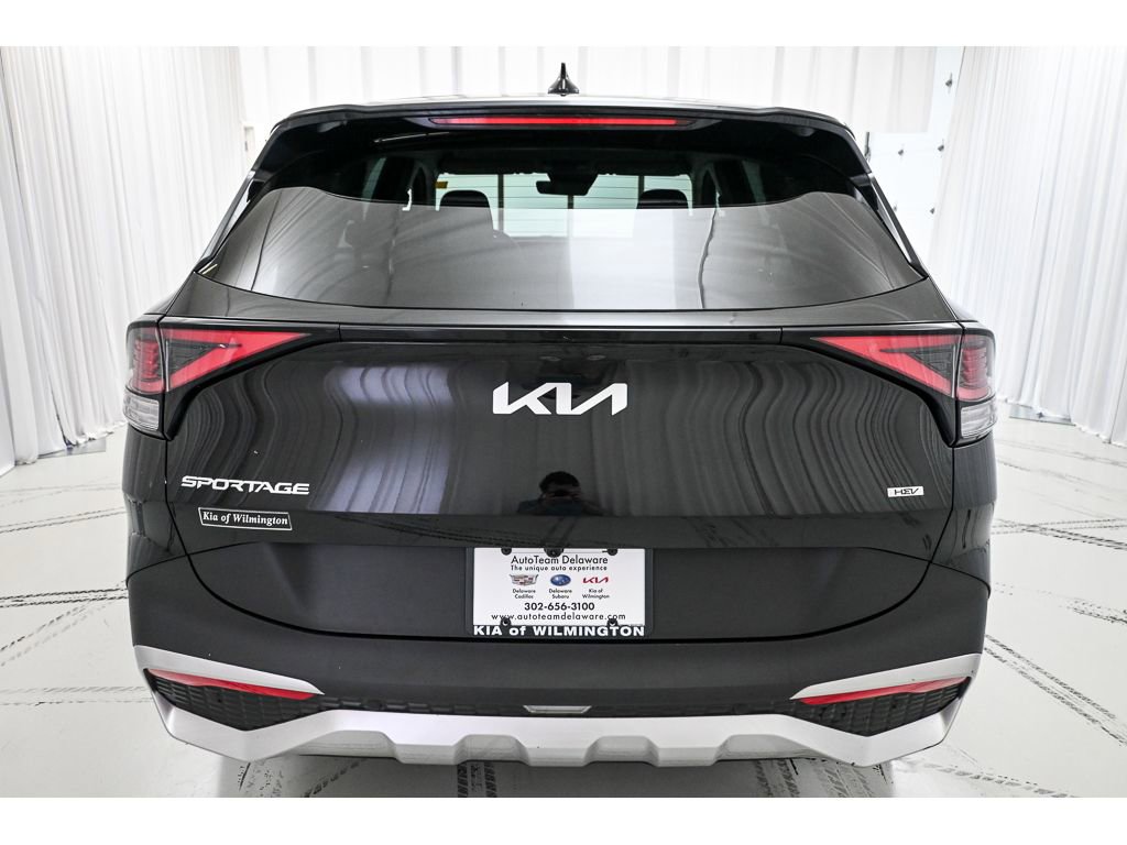 Used 2023 Kia Sportage LX image 6