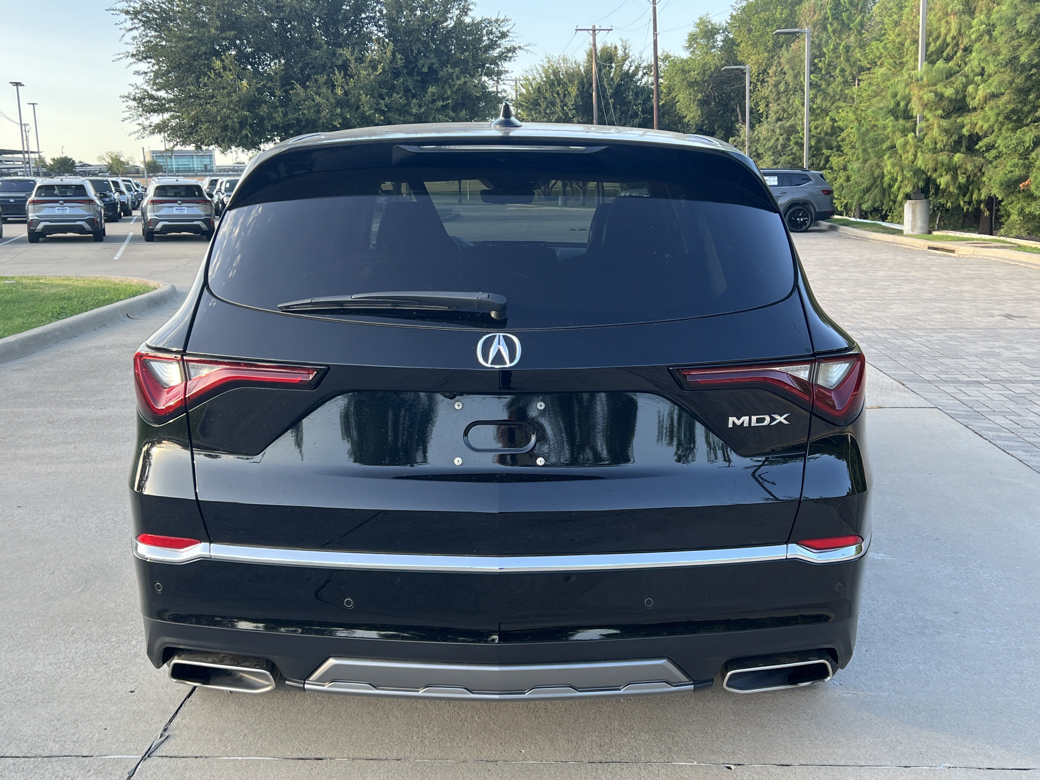 Used 2025 Acura MDX w/ Technology Package FWD image 8