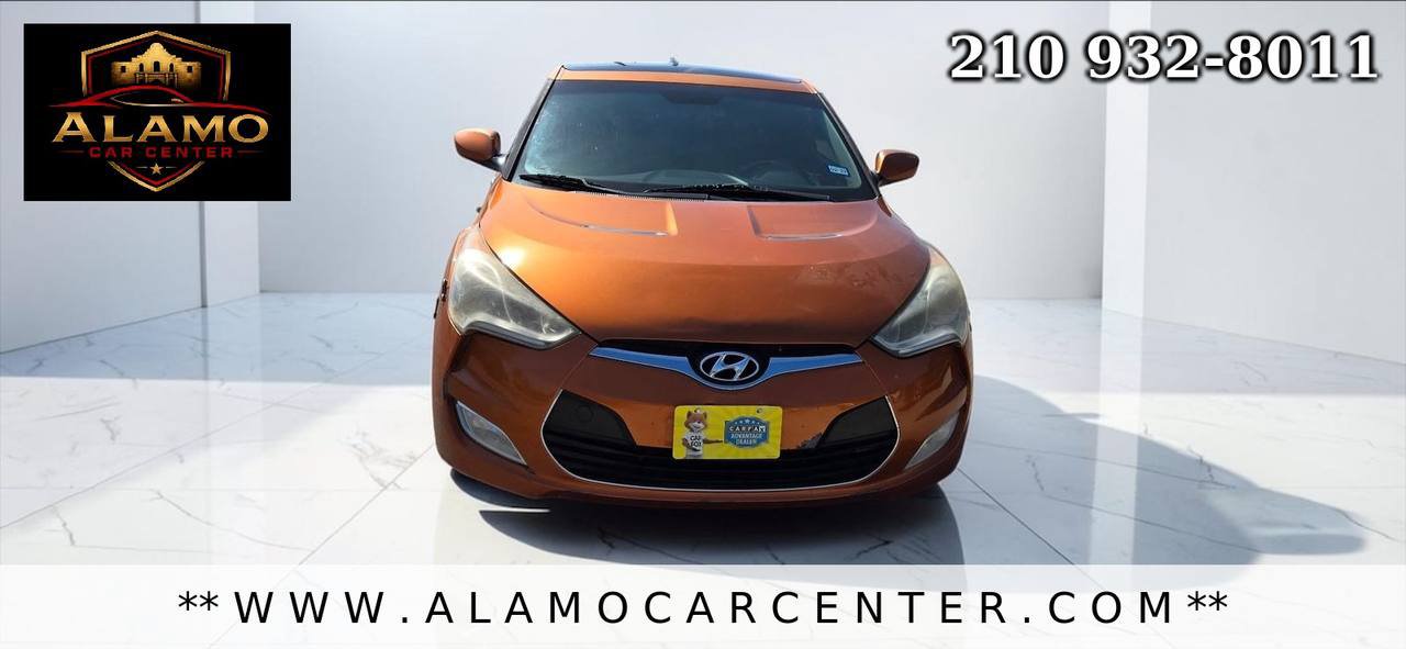 Used 2013 Hyundai Veloster w/ Style Pkg FWD image 7