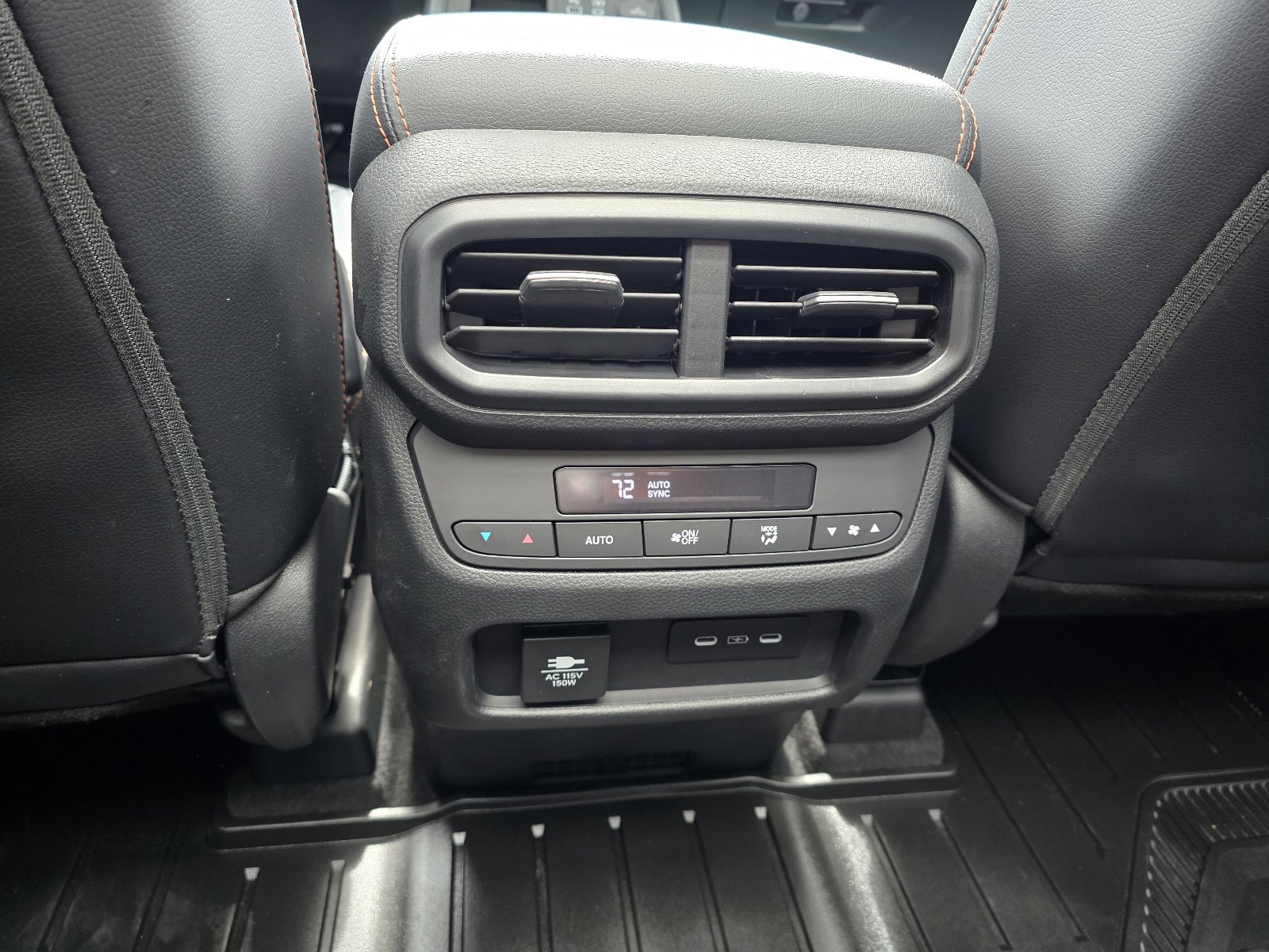 Used 2025 Honda Pilot TrailSport image 24