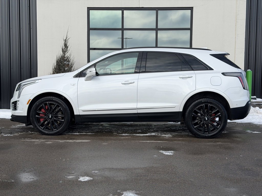 Used 2023 Cadillac XT5 Sportv image 2