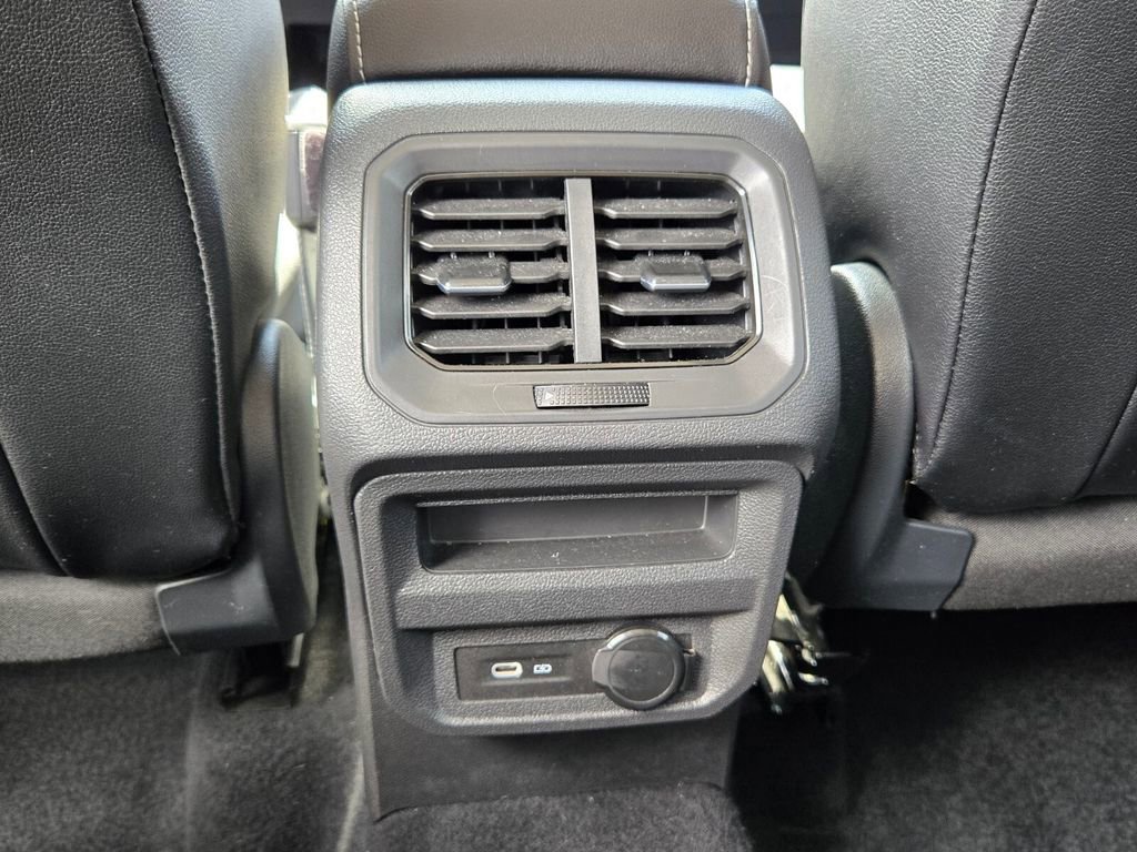 Certified 2021 Volkswagen Tiguan SE FWD image 15