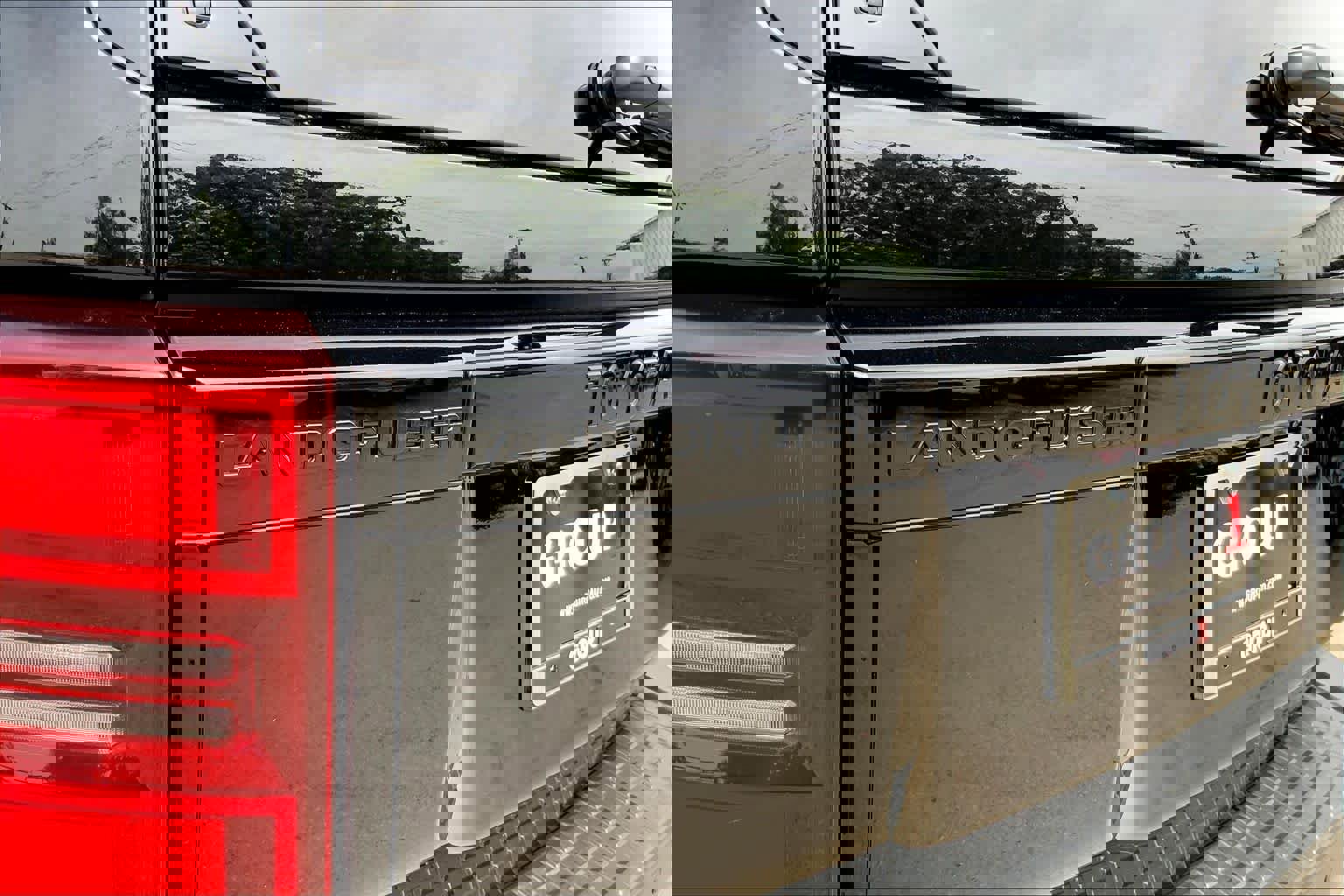 Used 2025 Toyota Land Cruiser w/ Premium Package image 31