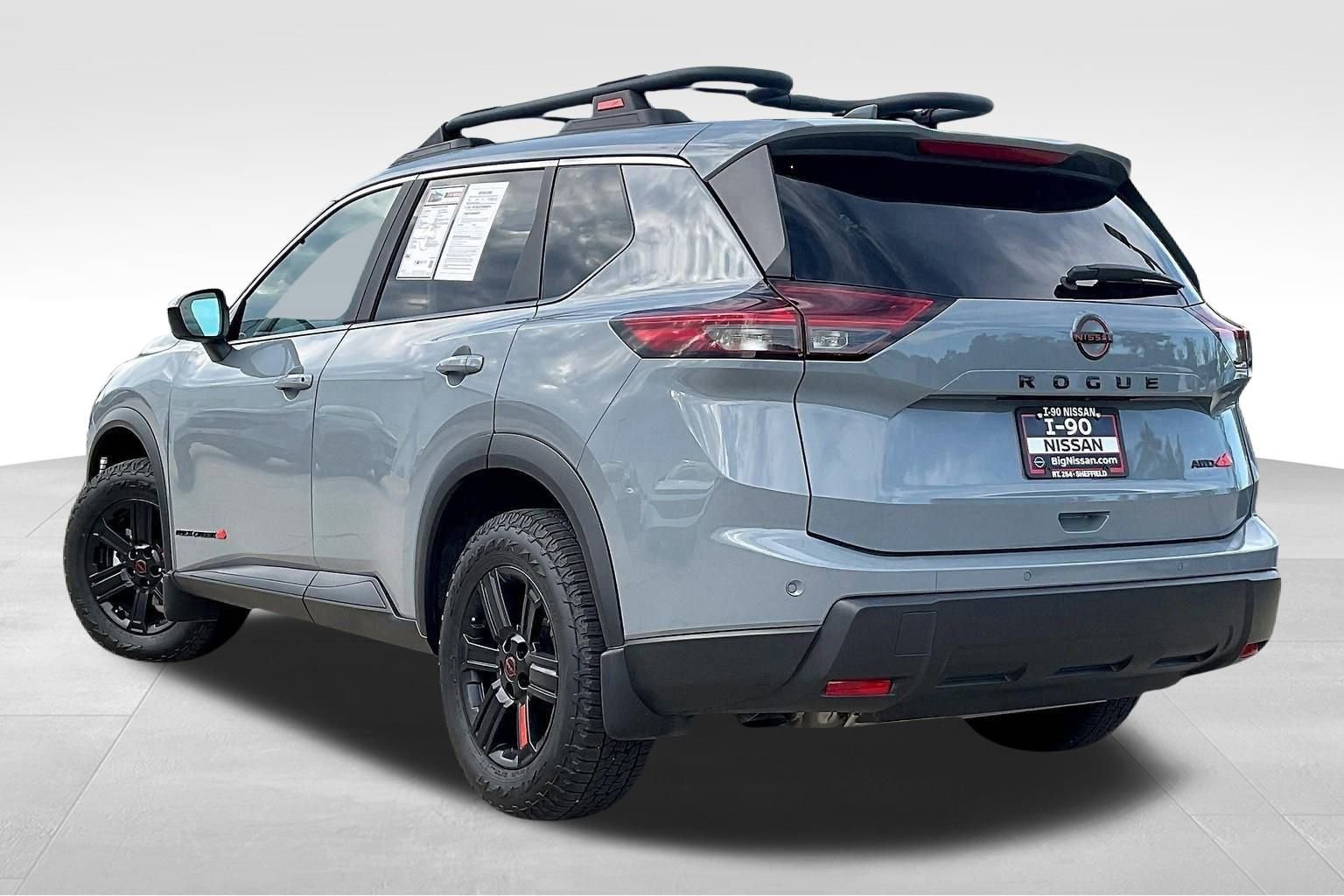 Certified 2025 Nissan Rogue SV image 19