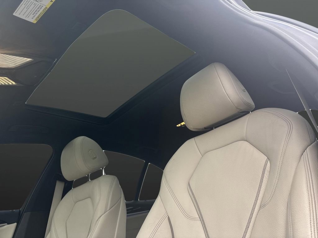 Used 2023 BMW 530i xDrive w/ Premium Package image 7