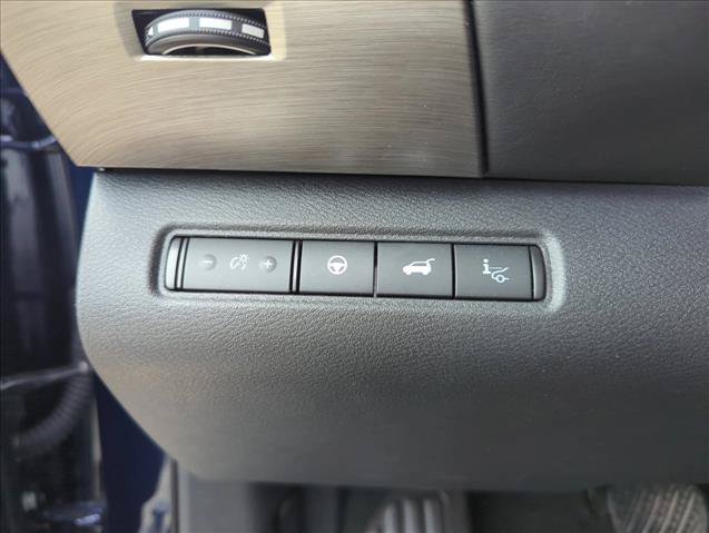 Used 2025 Nissan Pathfinder Platinum w/ Cargo Package FWD image 12