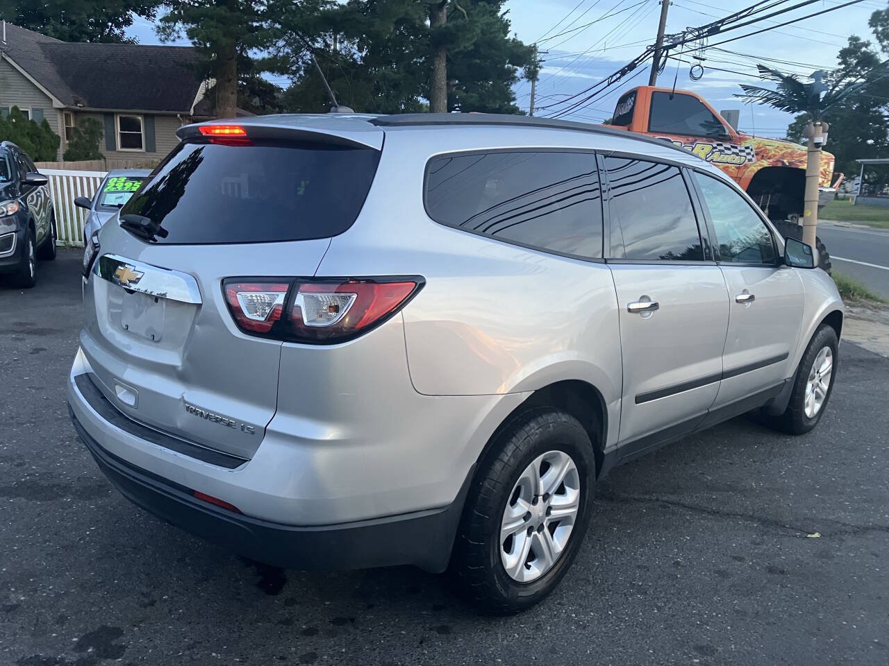 Used 2014 Chevrolet Traverse LS FWD image 7