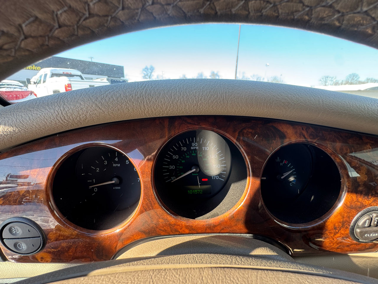 Used 2003 Jaguar XJ8 image 17