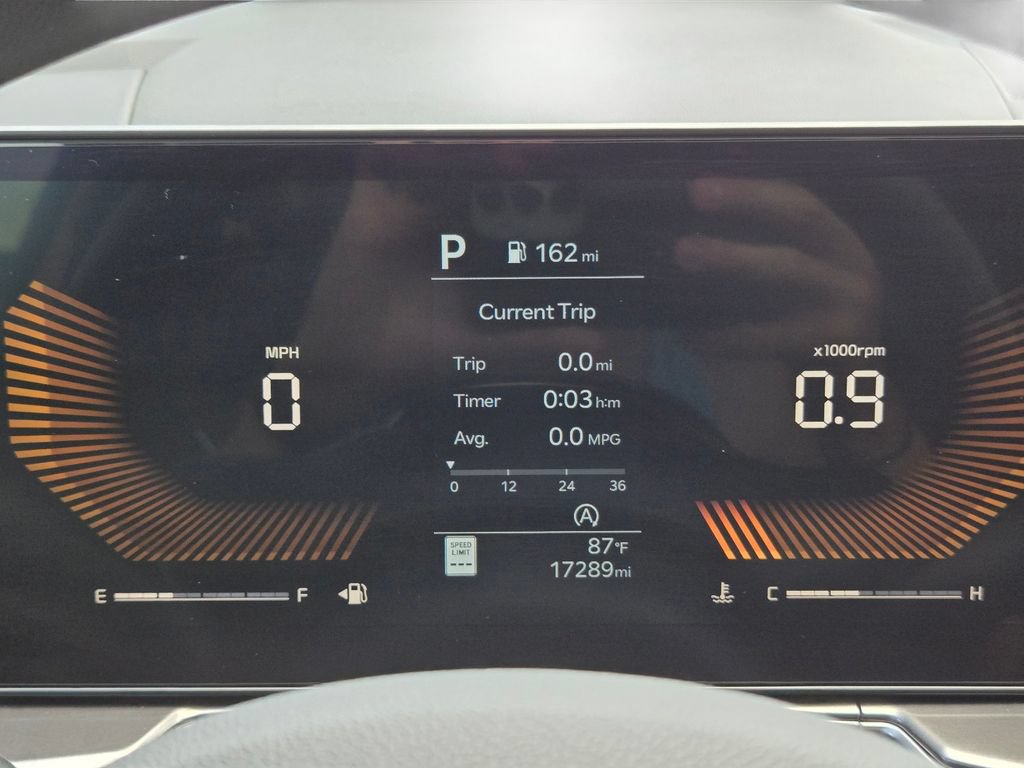 Certified 2025 Kia Sorento LX FWD image 26
