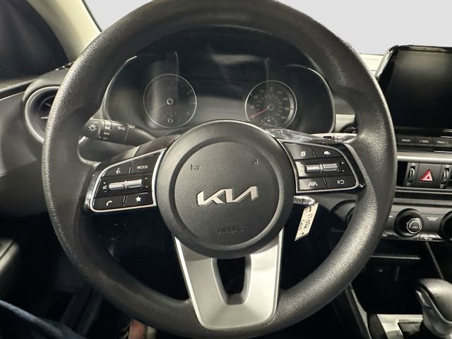 Used 2024 Kia Forte LXS w/ LXS Technology Package FWD image 11