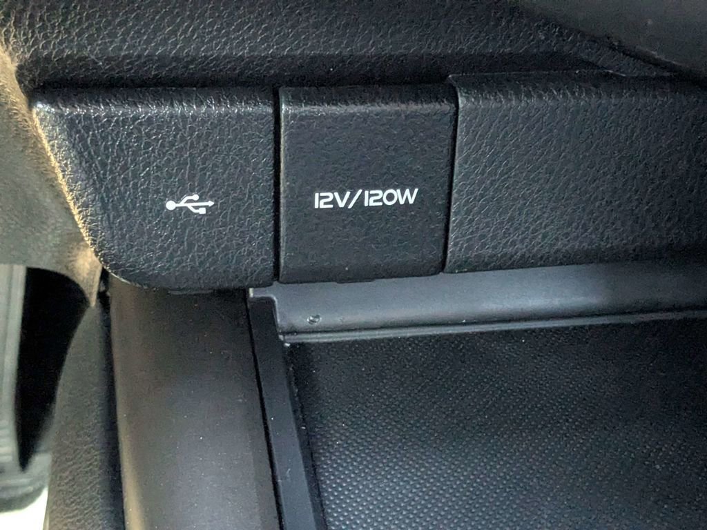 Used 2021 Toyota Camry SE image 23