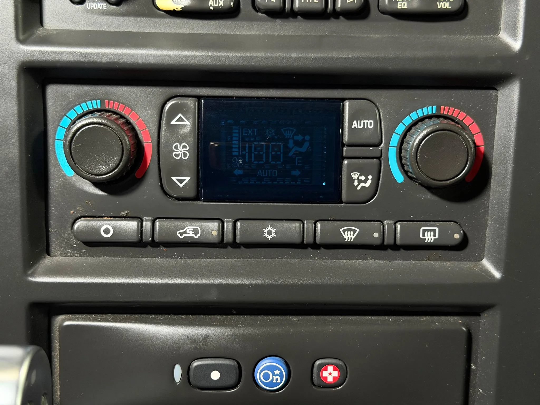 Used 2005 HUMMER H2 w/ Preferred Equipment Group AWD/4WD image 7