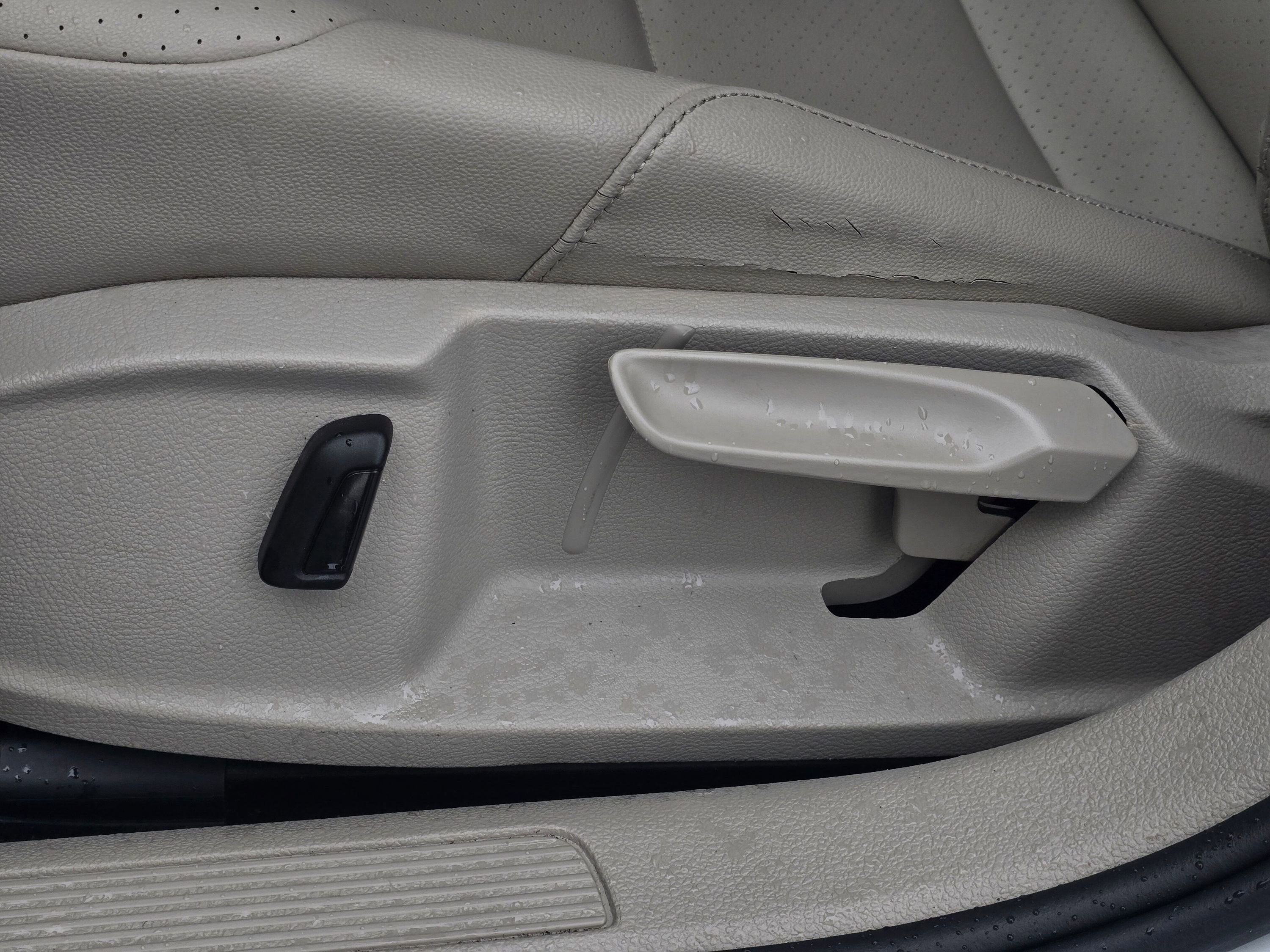 Used 2018 Volkswagen Golf SE image 34