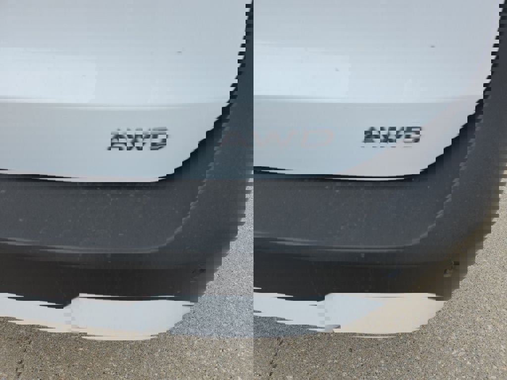 New 2026 Nissan Kicks SV w/ Cold Weather Package image 5