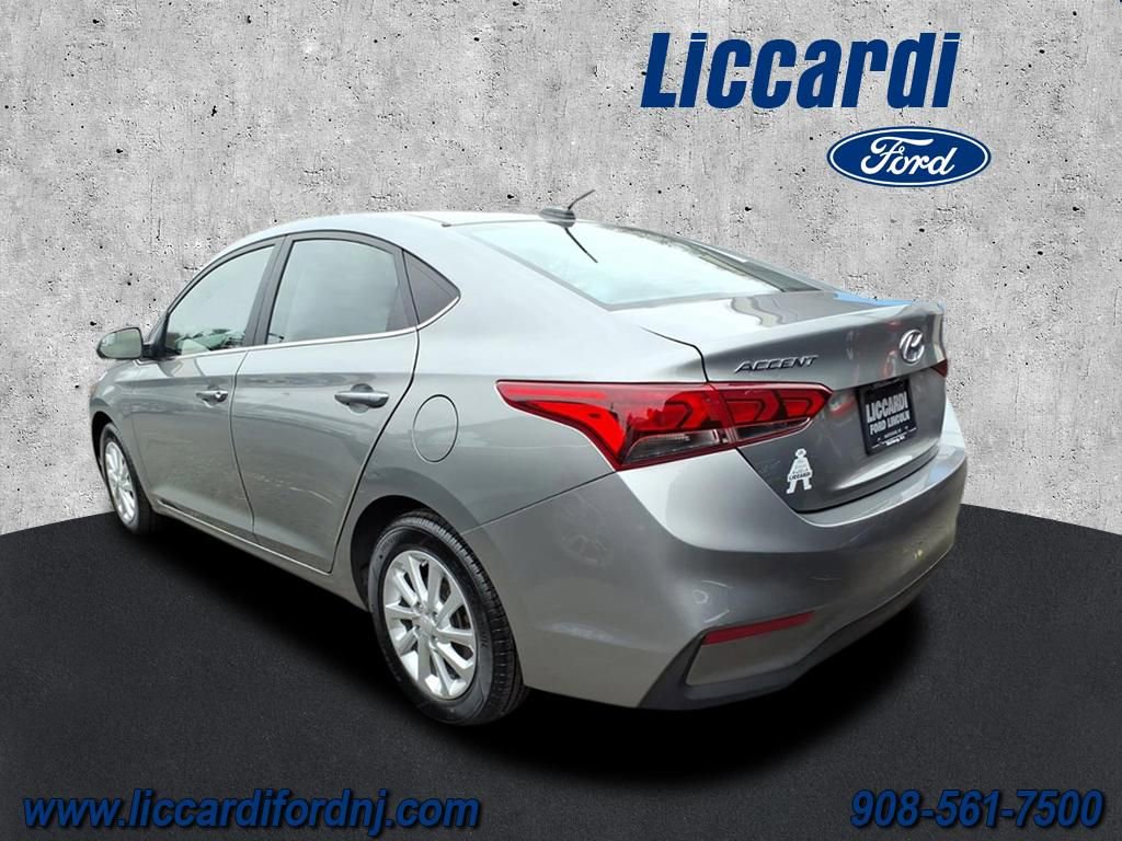 Used 2022 Hyundai Accent SEL image 4