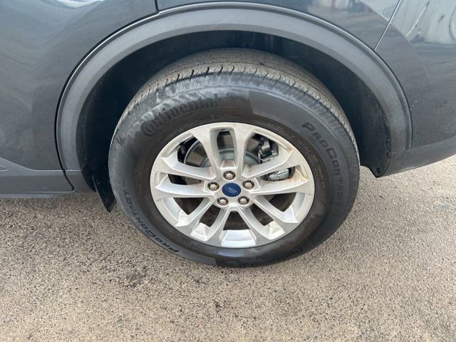 Used 2022 Ford Escape SE w/ Cold Weather Package image 40