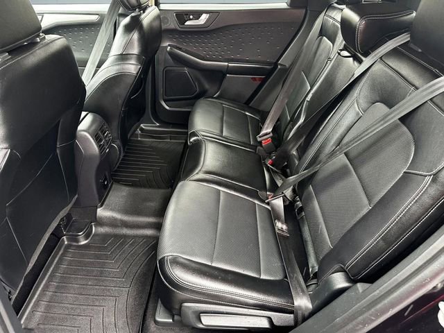 Used 2020 Ford Escape Titanium AWD/4WD image 25