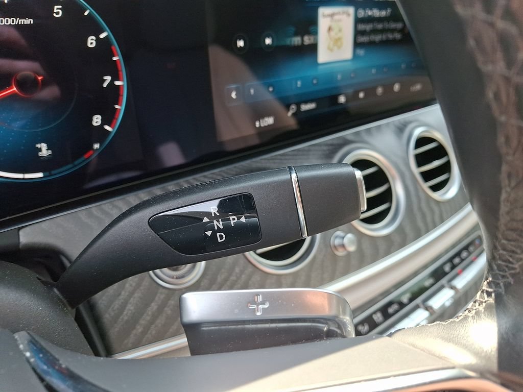Used 2022 Mercedes-Benz E 350 Sedan w/ Driver Assistance Package image 15