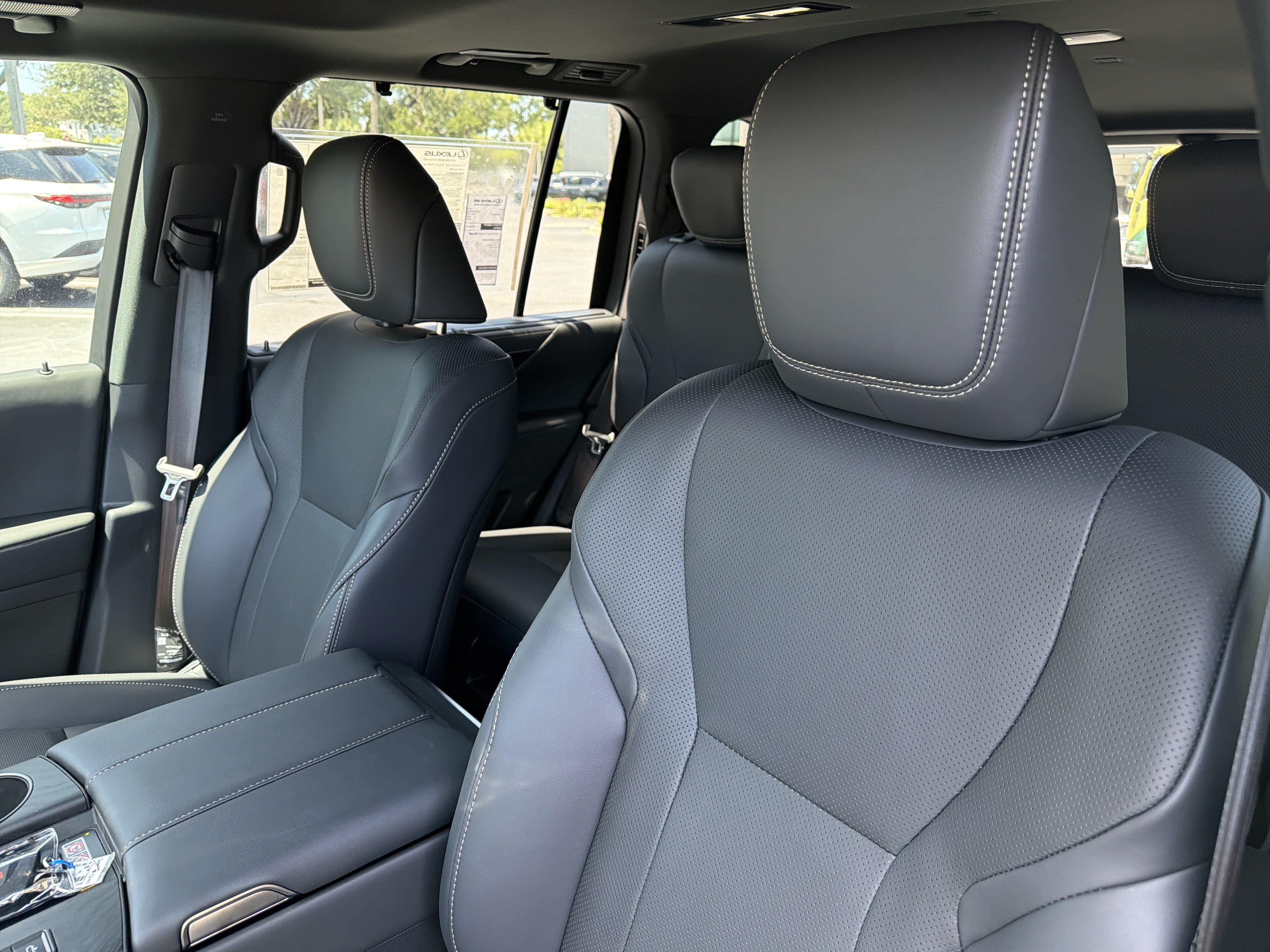 New 2026 Lexus LX 700h Luxury AWD/4WD image 15