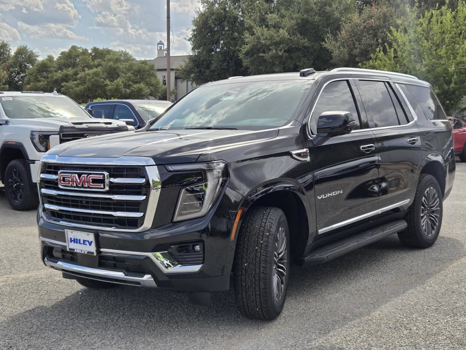 New 2026 GMC Yukon Elevation RWD image 2
