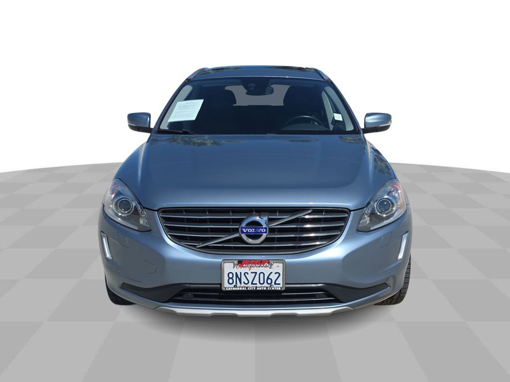 Used 2017 Volvo XC60 T6 Inscription w/ Preferred Option Package image 3