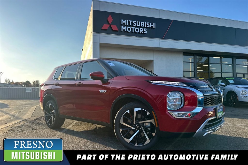 New 2025 Mitsubishi Outlander SE image 1