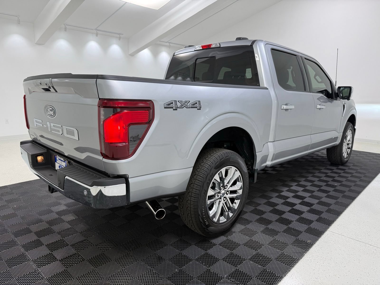 Used 2025 Ford F150 XLT w/ Equipment Group 302A MID AWD/4WD image 7