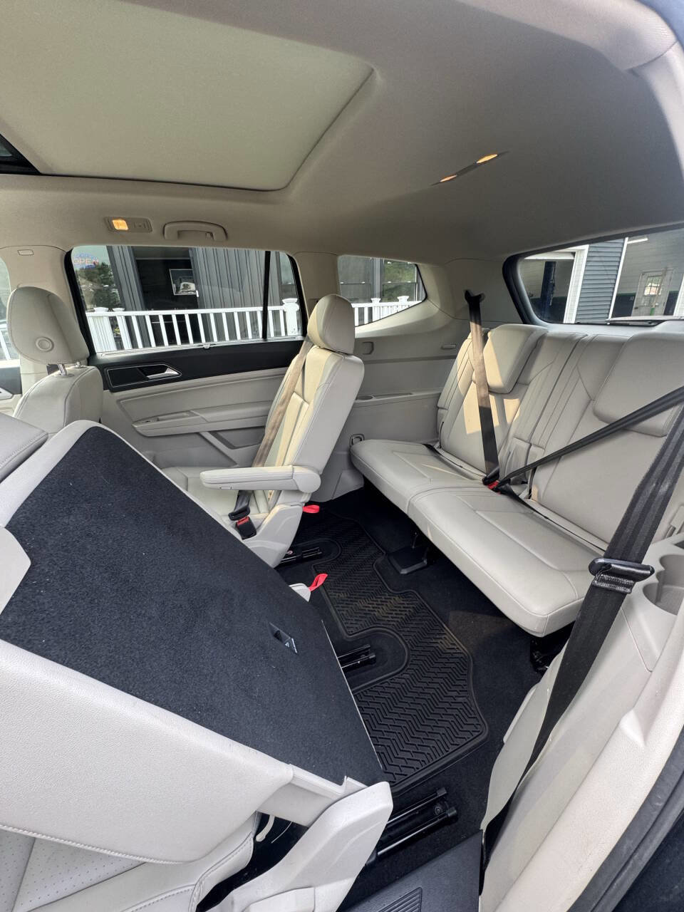 Used 2019 Volkswagen Atlas SEL R-Line image 16