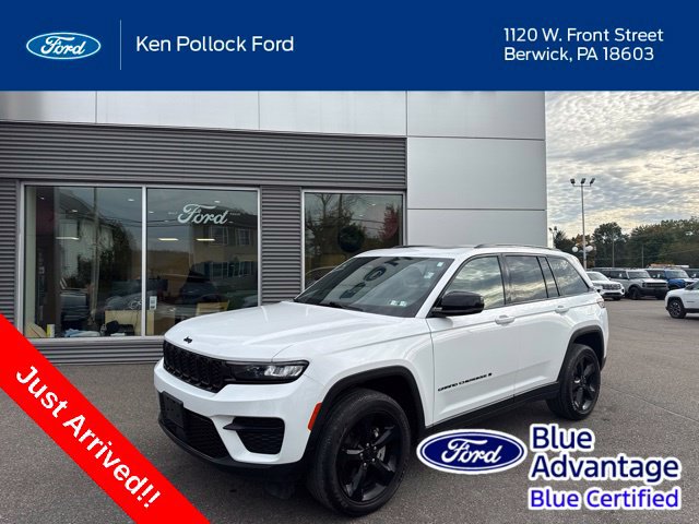 Used 2023 Jeep Grand Cherokee Altitude AWD/4WD image 1