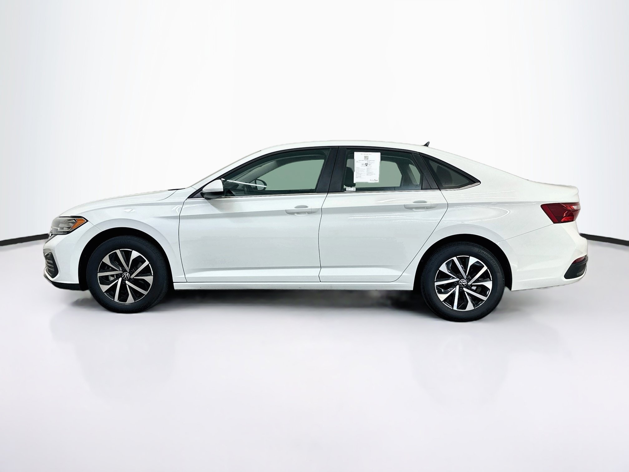Used 2024 Volkswagen Jetta S FWD image 4