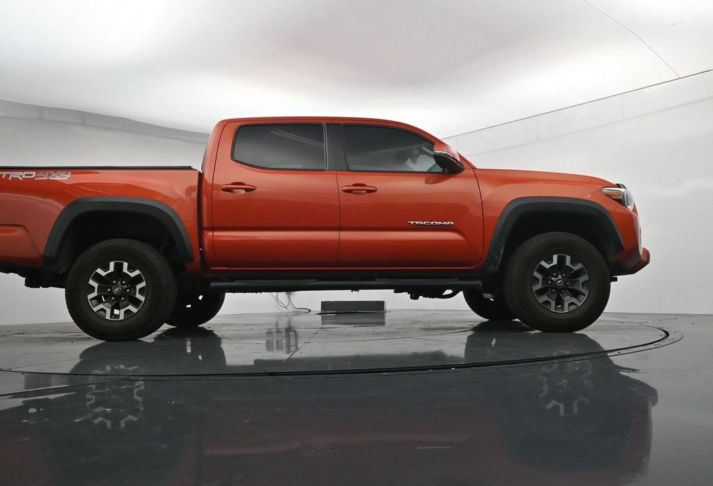 Used 2016 Toyota Tacoma TRD Off-Road w/ Towing Package AWD/4WD image 24