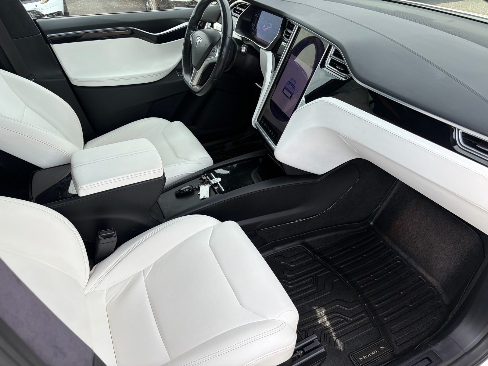 Used 2018 Tesla Model X 100D AWD/4WD image 31